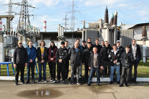 В энергоинституте провели экскурсию для студентов Краснодарского монтажного техникума