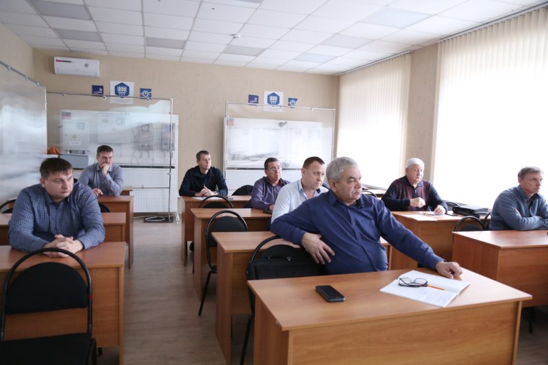 В энергоинституте повысили квалификацию главные метрологи филиалов компании «Россети Кубань» 